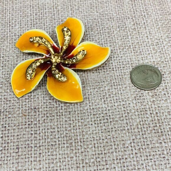 Yellow Enameled Crystal Flower Brooch - Picture 1 of 2